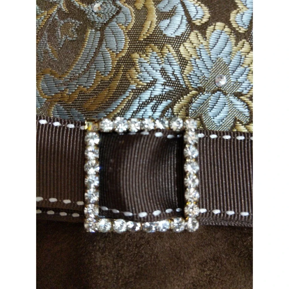 Royal Accessories royal accessories